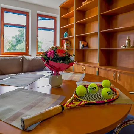 شقة Roger Federer Apartmanja *