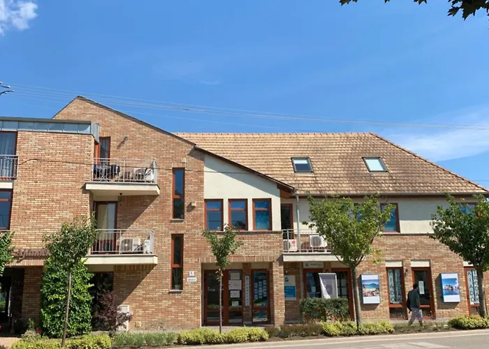 Roger Federer Apartmanja 公寓 *